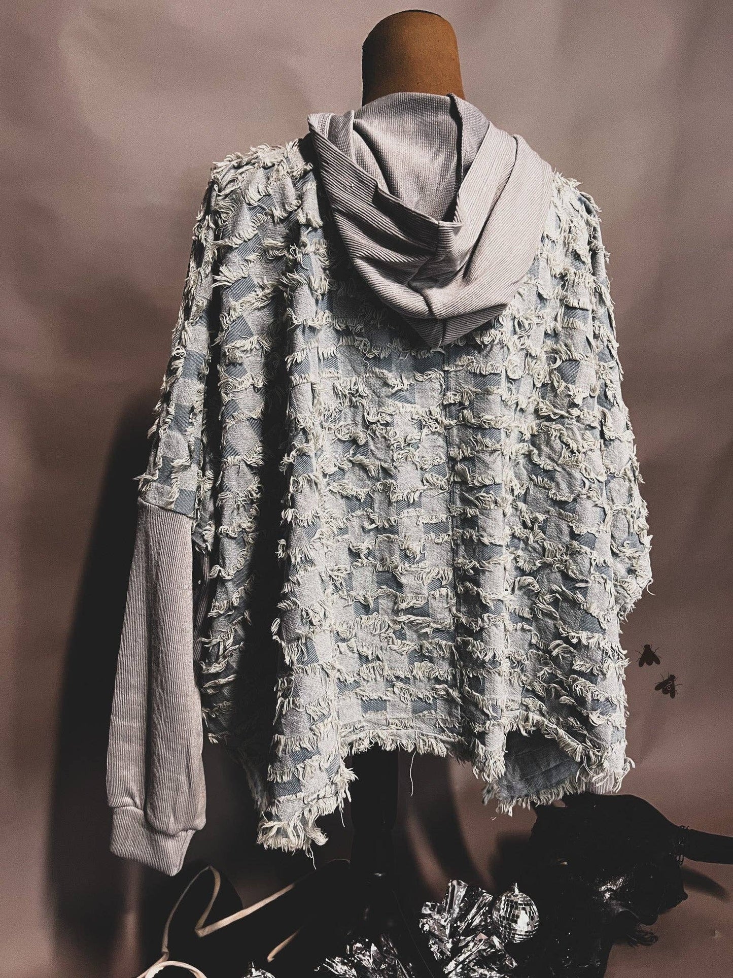 CHECK ONE TWO PONCHO SWEATSHIRT