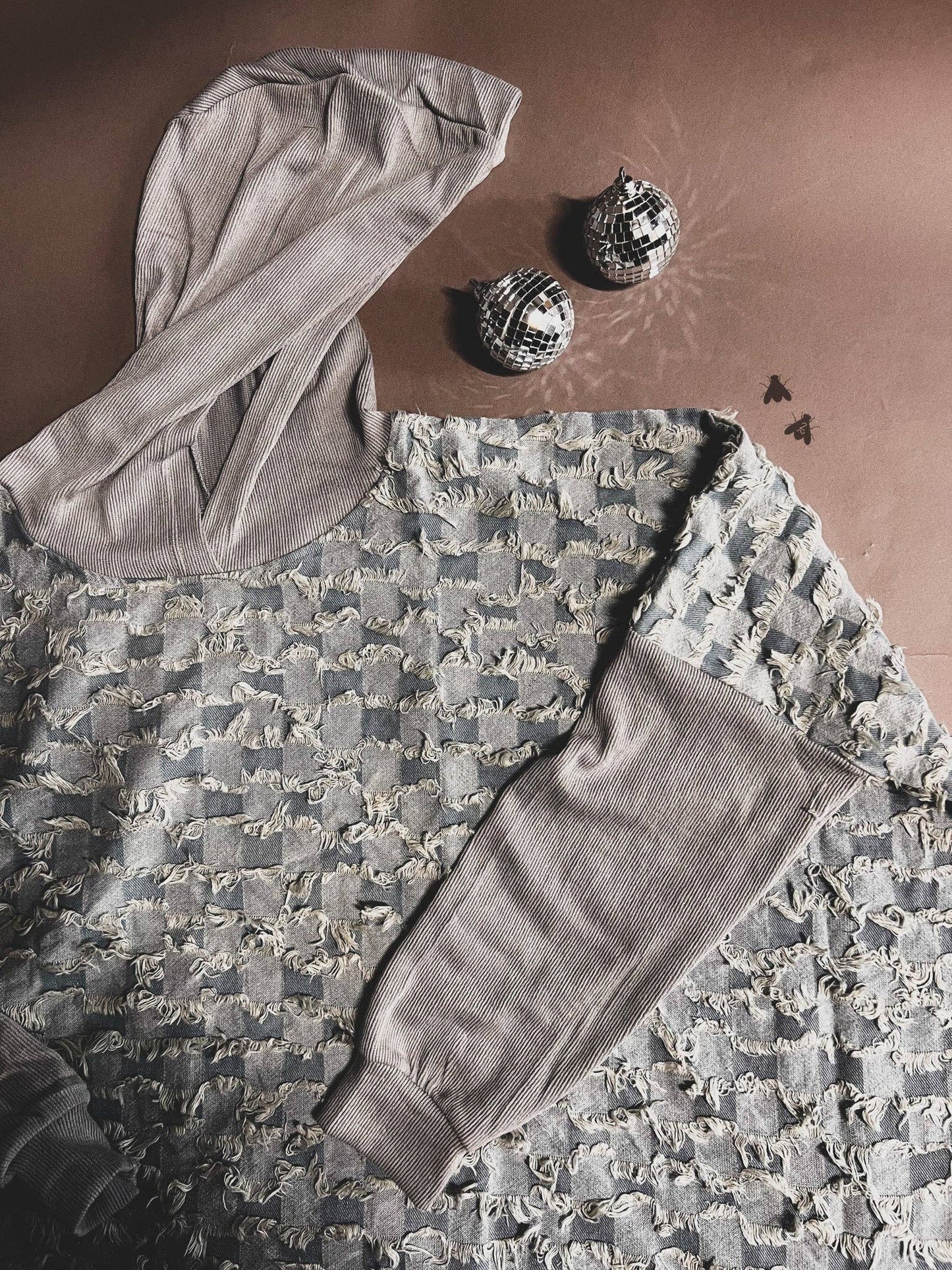 CHECK ONE TWO PONCHO SWEATSHIRT