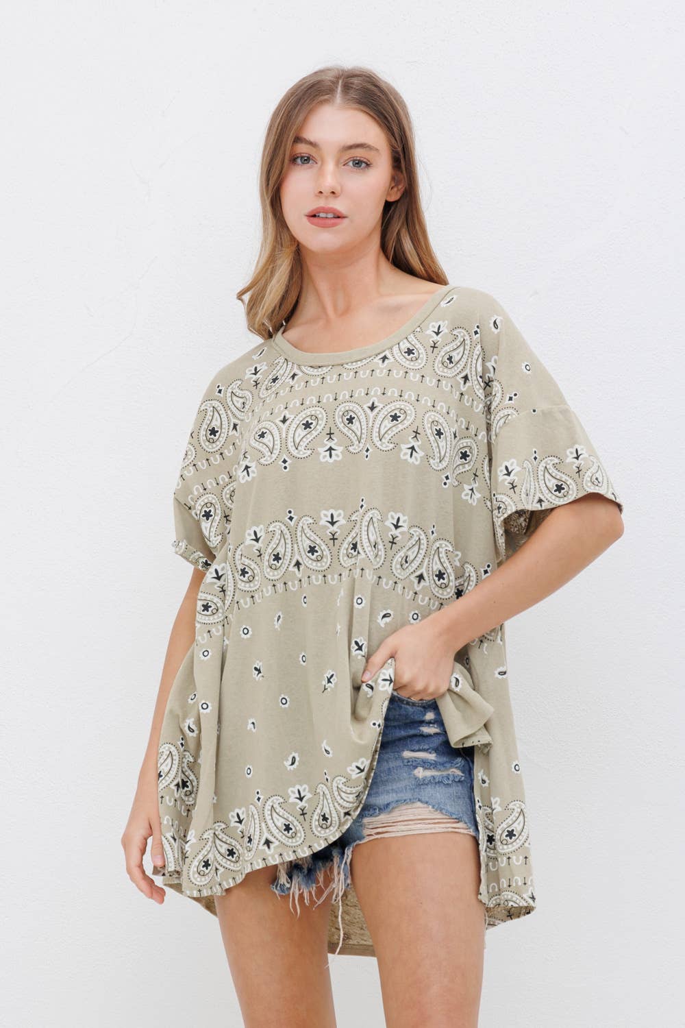 Slit Vintage Bandanna Print T Shirt Raw Edge Detail