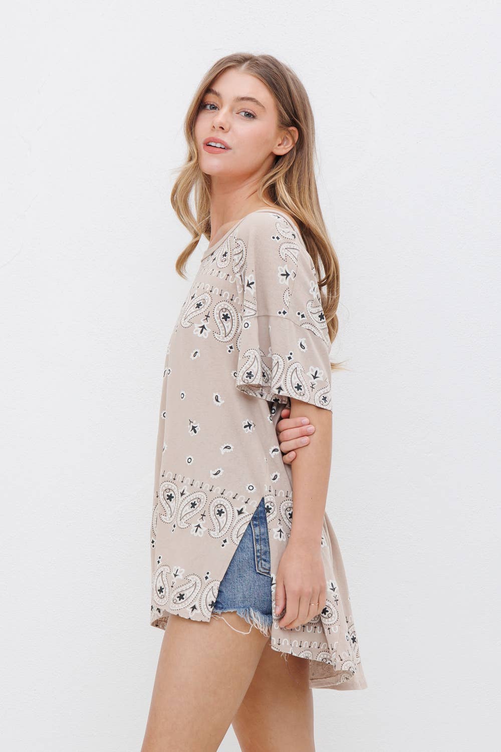 Slit Vintage Bandanna Print T Shirt Raw Edge Detail