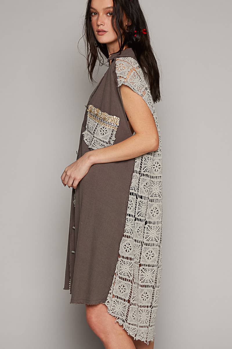 Vintage wash sleeveless button down crochet patch shirt