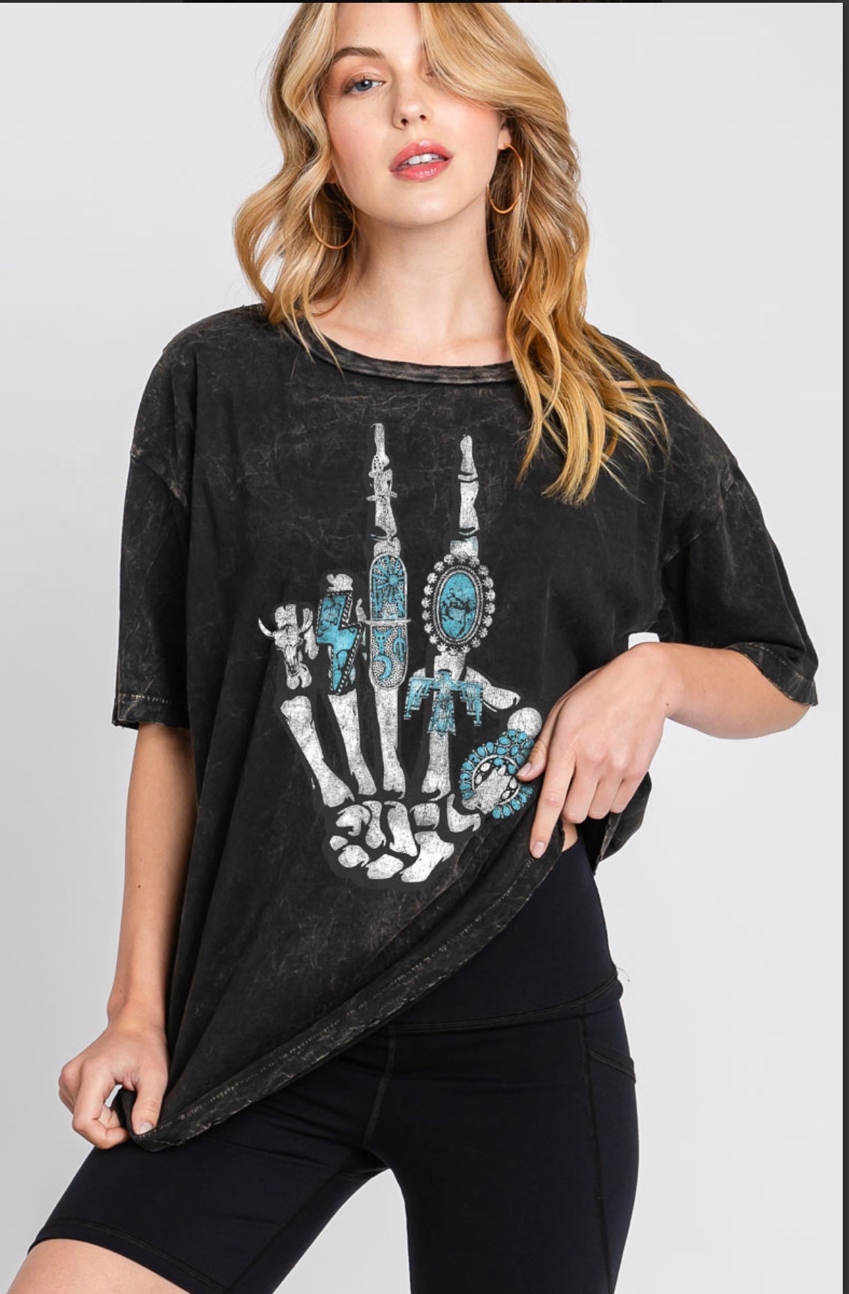 SKELETON FINGER OVERSIZED TEE