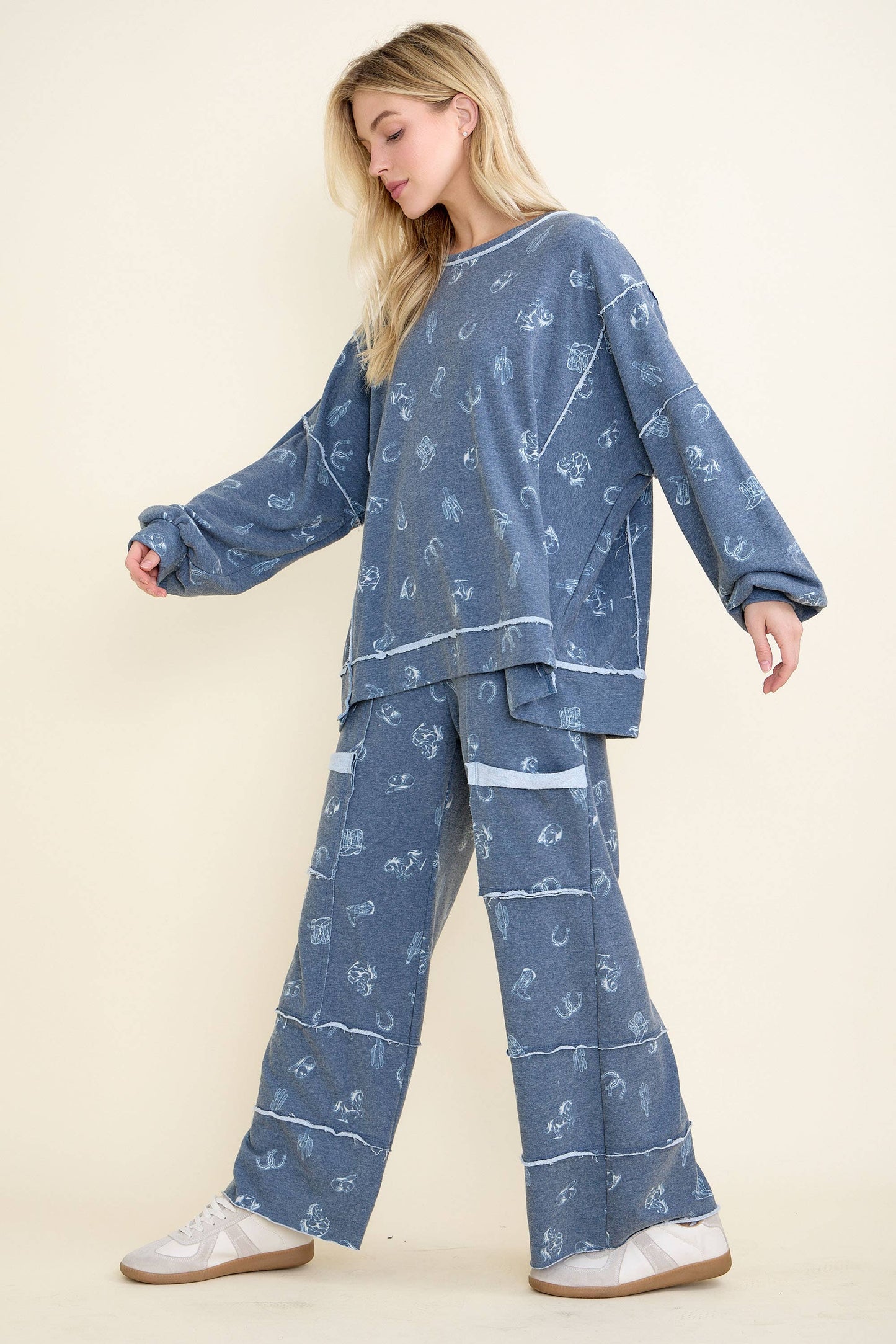 Washed allover Western graphic print Sweatshirt HT6890