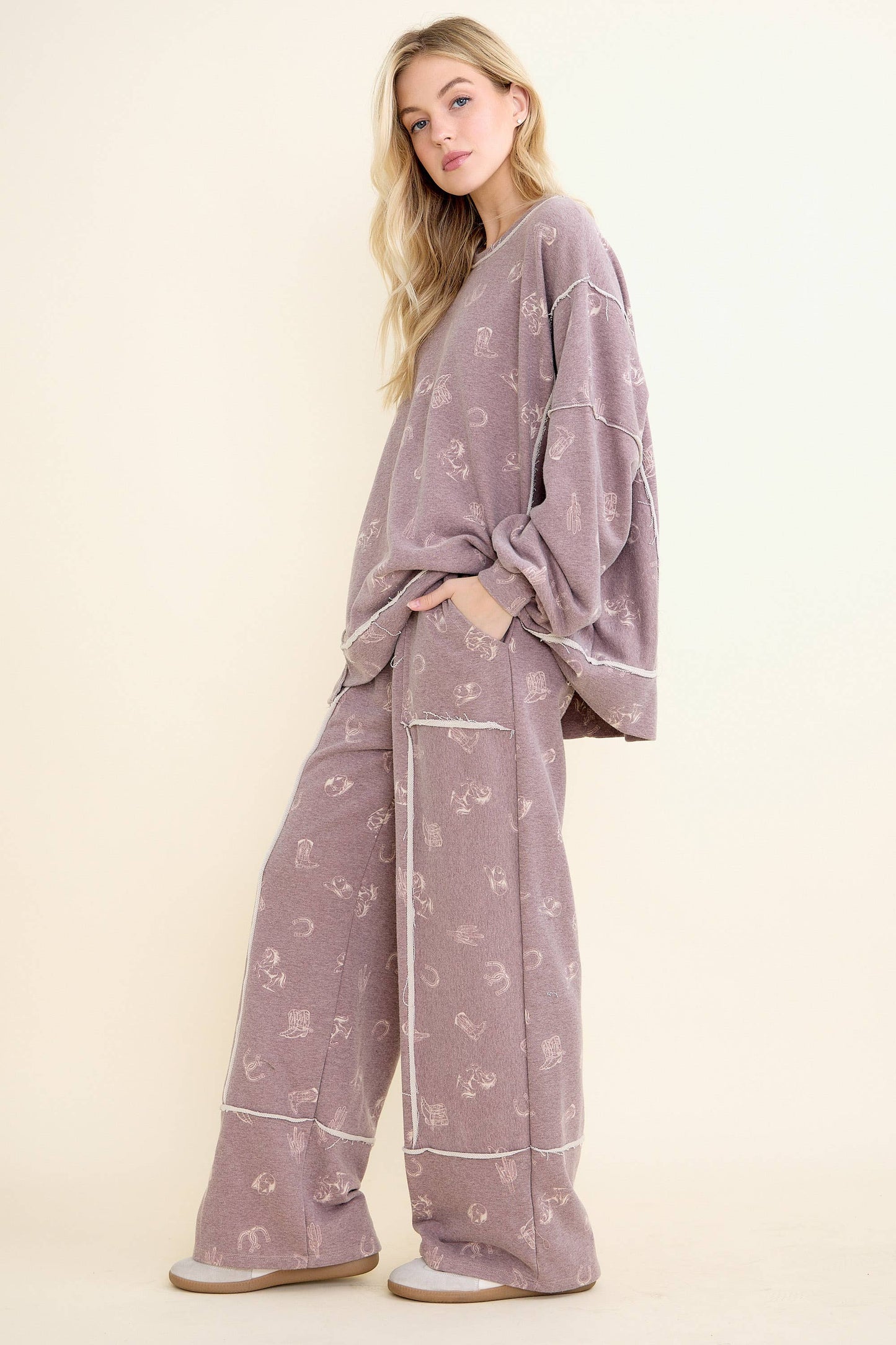 Washed allover Western graphic print Sweatshirt HT6890