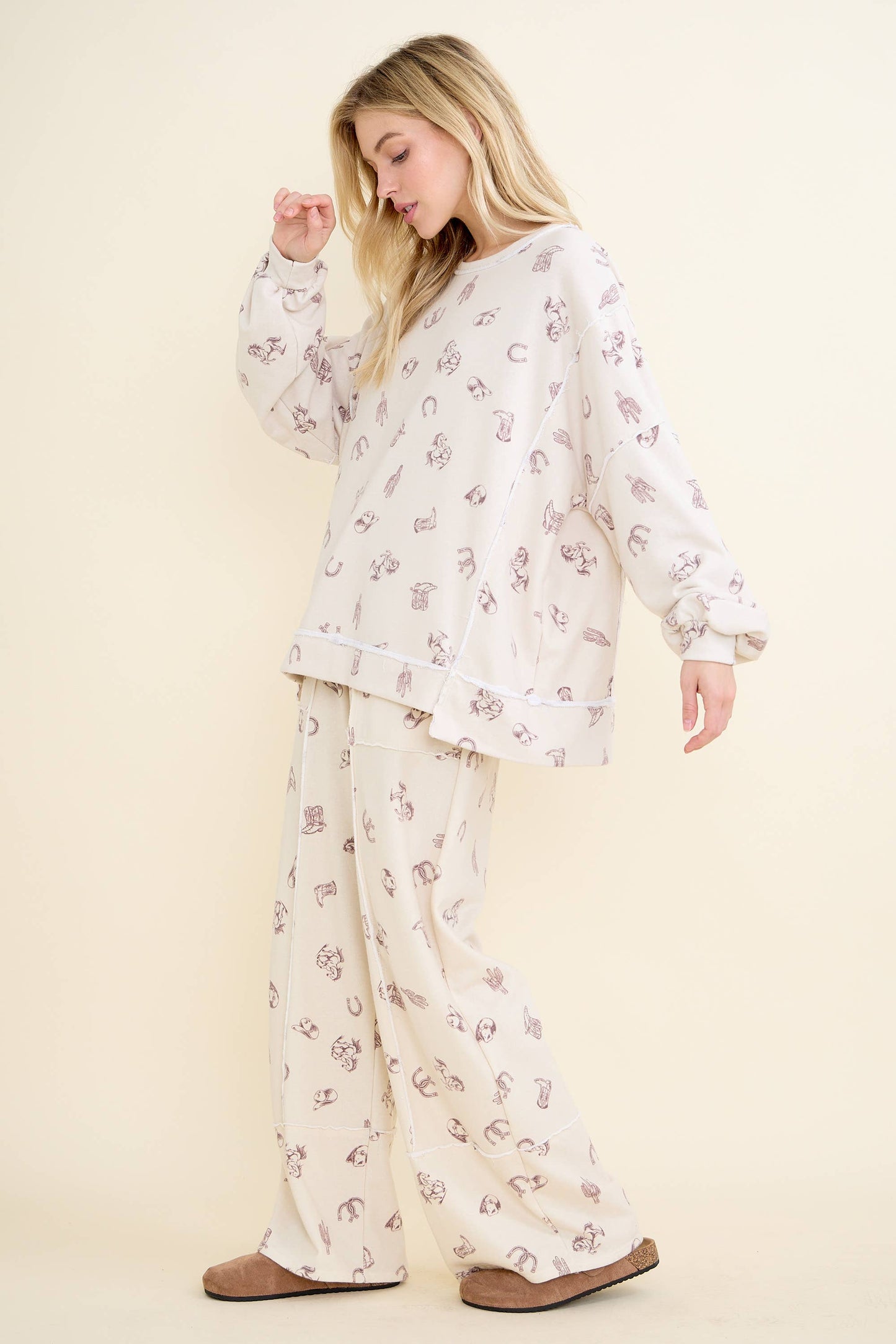 Washed allover Western graphic print Sweatshirt HT6890